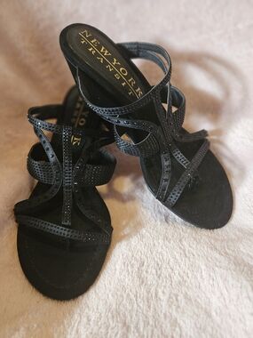 New York Transit Black Strappy Dress Sandals